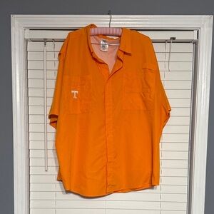 Tennessee Vols Button-Up Shirt with Logo
